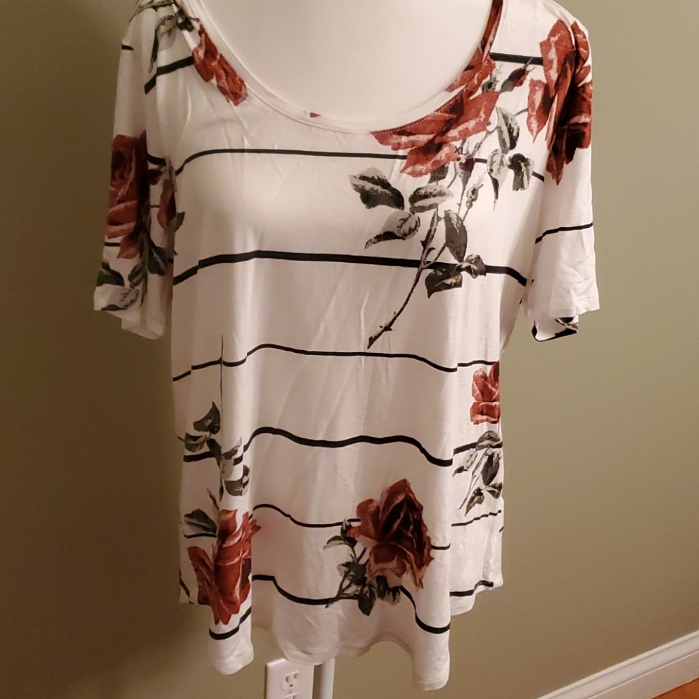 Maurices tshirt